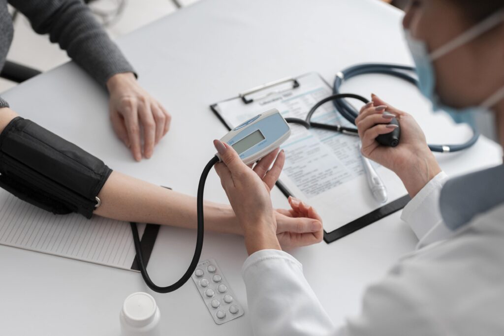 अब 24 घंटे की शर्त खत्म – 2 लाख का खर्च हुआ तो मिलेगा Health Insurance क्लेम, भले ही अस्पताल में भर्ती न हों! 3 Health Checkup
